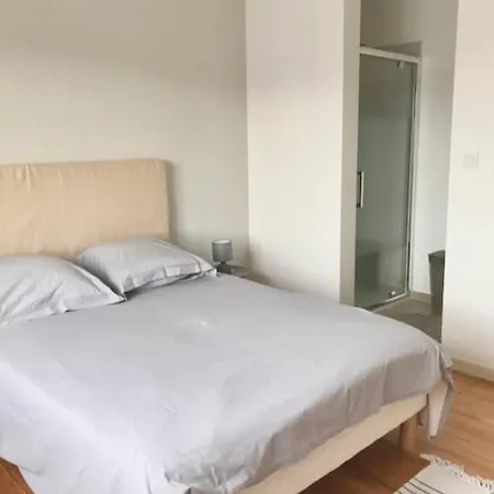 Сasa de vacaciones Maison Cosy Avec Terrasse A 10 Minutes Du Centre