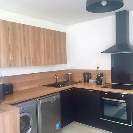 Maison Cosy Avec Terrasse à 10 Minutes Du Centre Hébergement de vacances